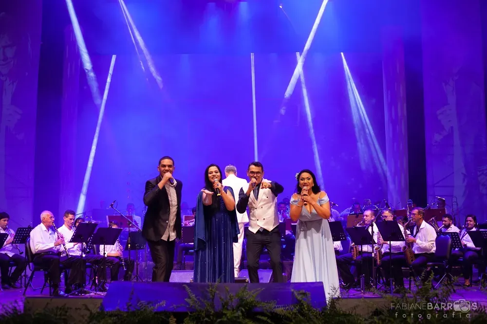 Espetáculo inspirado no cantor Roberto Carlos está marcado para este domingo, 11 de maio