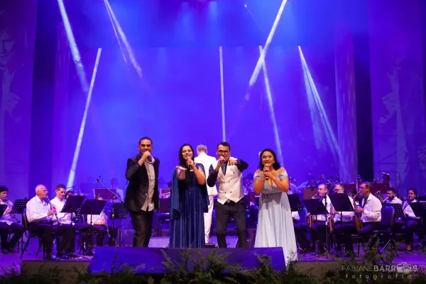 Espetáculo inspirado no cantor Roberto Carlos está marcado para este domingo, 11 de maio